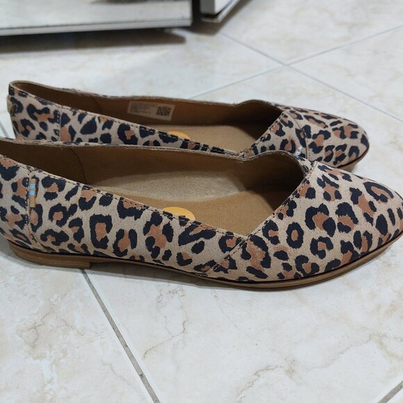 TOMS Julie Desert Tan Leopard Cheetah Animal Print Slip On Comfort Ballet Flats - Picture 2 of 10